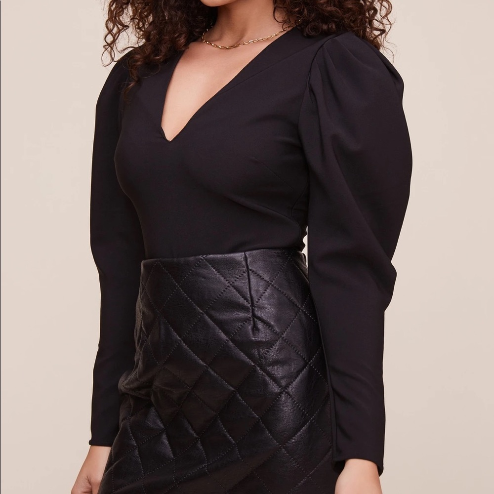 ASTR THE LABEL JOHANNA PUFF SLEEVE BODYSUIT
